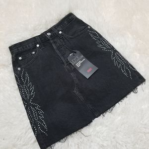 NWT Levi's Black denim skirt with studs
